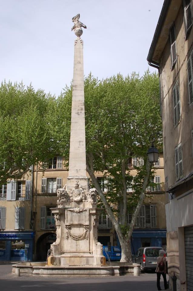 Coeur de ville Aix-en-Provence Extérieur photo